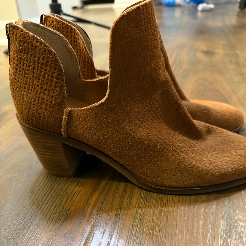 Lucky Brand Brown Ankle Heeled Boots